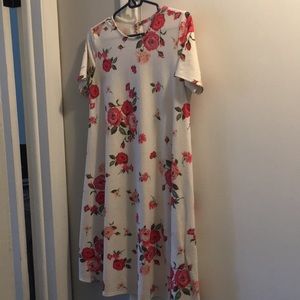 Floral maternity dress. My favorite.